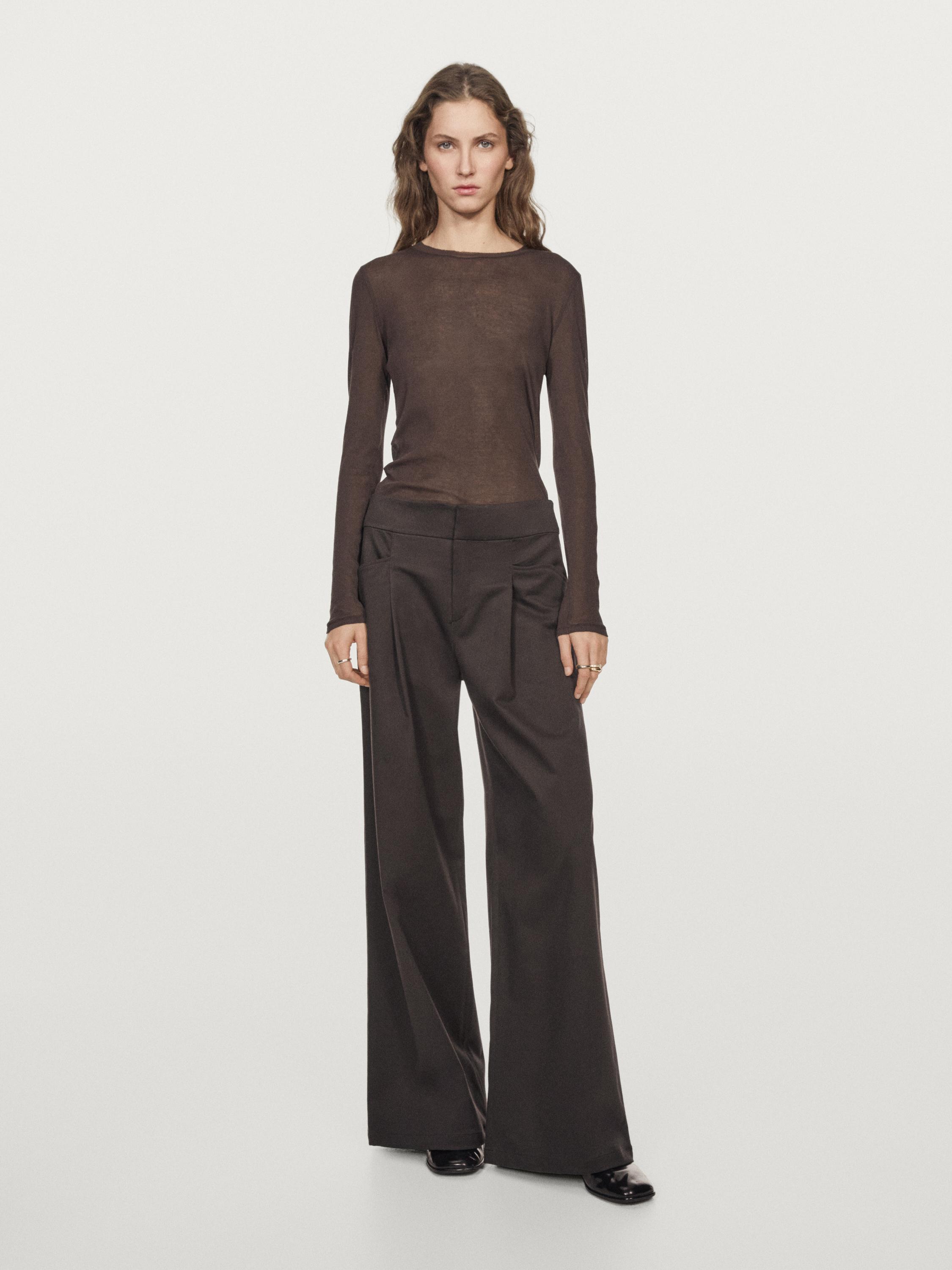 100% cotton semi-sheer T-shirt with collar detail